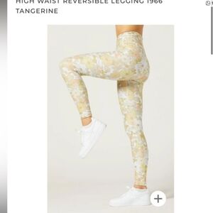 Wear It To Heart WITH Floral High Waist Reversible Leggings Yellow Size S NWOT